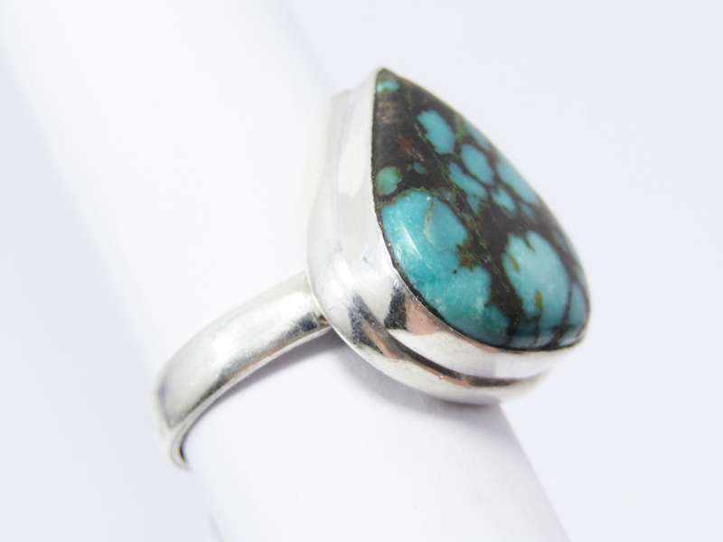 A Lovely Chunky Turquoise Ring in Sterling Silver.