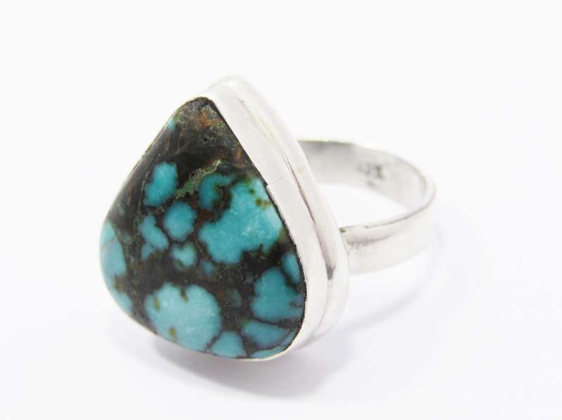 A Lovely Chunky Turquoise Ring in Sterling Silver.