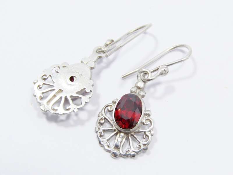 A Lovely Pair  of Vintage Design Red Stone Dangling Earrings in Sterling Silver.