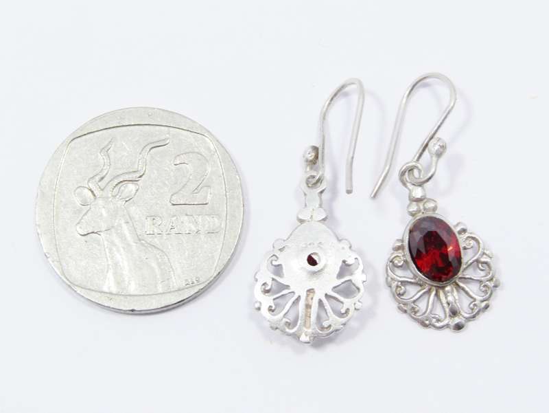 A Lovely Pair  of Vintage Design Red Stone Dangling Earrings in Sterling Silver.