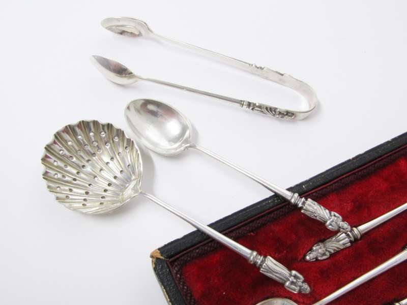 Beautiful! Antique Boxed Set of Apostle Tea Spoons