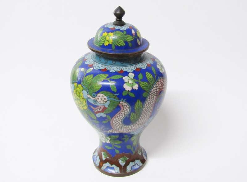 Beautiful! Antique Oriental Dragon Cloisonne Ginger Jar