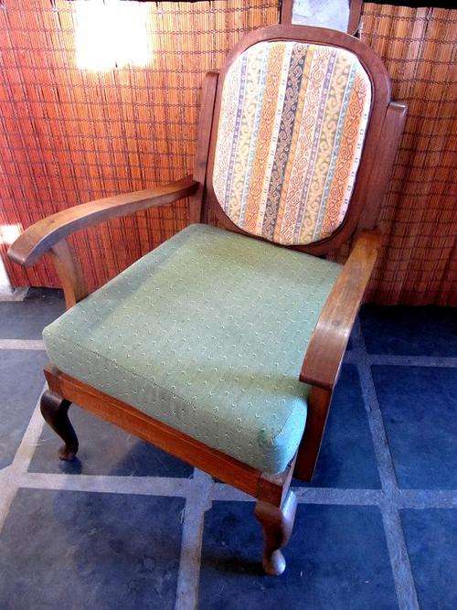 Lovely Solid Wood Vintage Chair