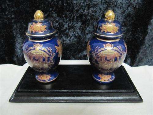 Stunning Pair of Oriental Vases on stand