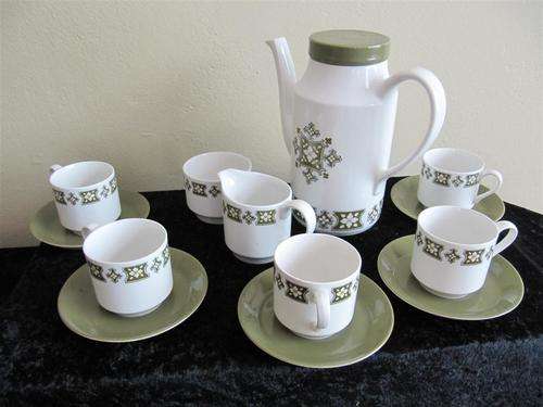 Midwinter Coffee Set including coffee pot!