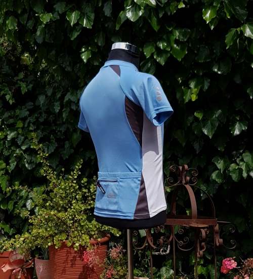 First Ascent women`s reflective cycling jersey (size: M)