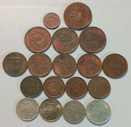 18x Mocambique coins 1936-1960
