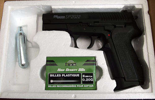 Sig Sauer SP2022 CO2 hand gun pistol