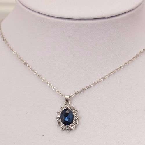CLASSIC DUBAI PRINCESS ROYAL STATEMENT PENDENT AND CHAIN