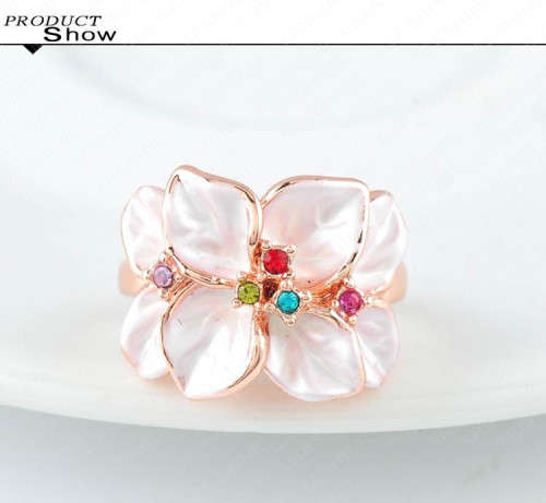 ROSE GOLD COLOR AUSTRIAN CRYSTAL FLOWER RING SIZE US 7.5