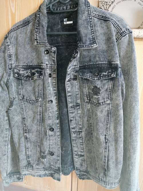 RT GREY JEAN JACKET MEN'S SIZE MEDIUM
