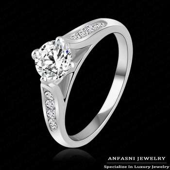 CLASSIC WHITE GOLD CUBIC ZIRCONIA WEDDING RING SIZE 8