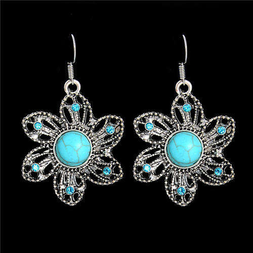 CHARMING TURQUISE STONE DANGLING FLOWER EAR RINGS