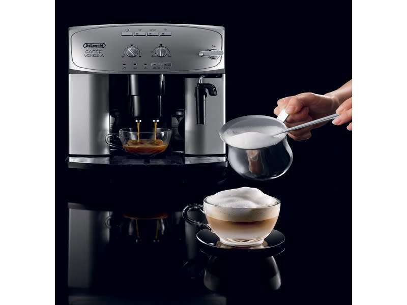 USED DELONGHI BEAN TO CUP COFFEE MACHINE