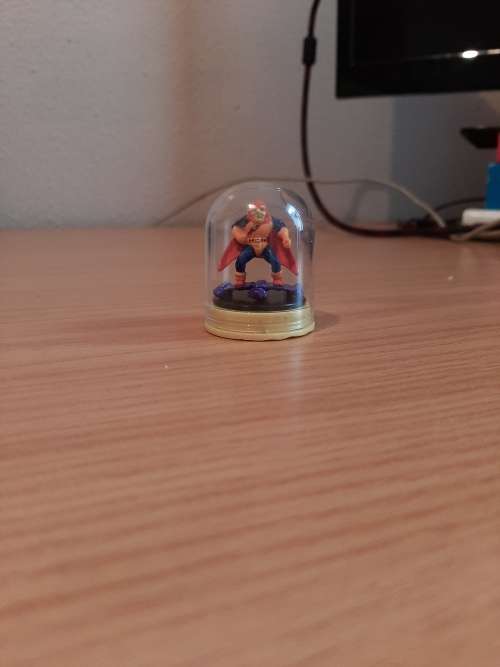 Hobgoblin in globe, +- 7cm tall