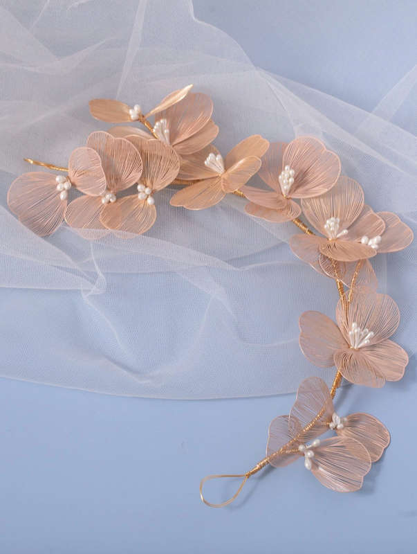 Bridal headpiece Hollow Out Leaf Decor Bridal headpiece Hollow Out Leaf Decor