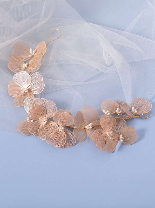 Bridal headpiece Hollow Out Leaf Decor Bridal headpiece Hollow Out Leaf Decor