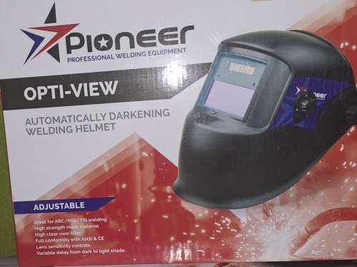 Pioneer auto dark welding helmet