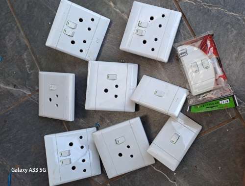 Cbi plugs and light switches
