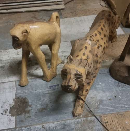 Wooden animal ornaments
