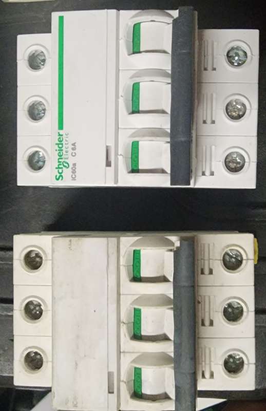 Schneider 6amp 2pole and 6amp 3 pole breakers