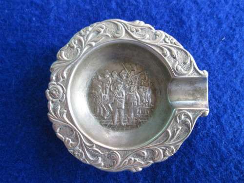 Silver Plated Ashtray  Vintage Figural  Scene.  6 cm.