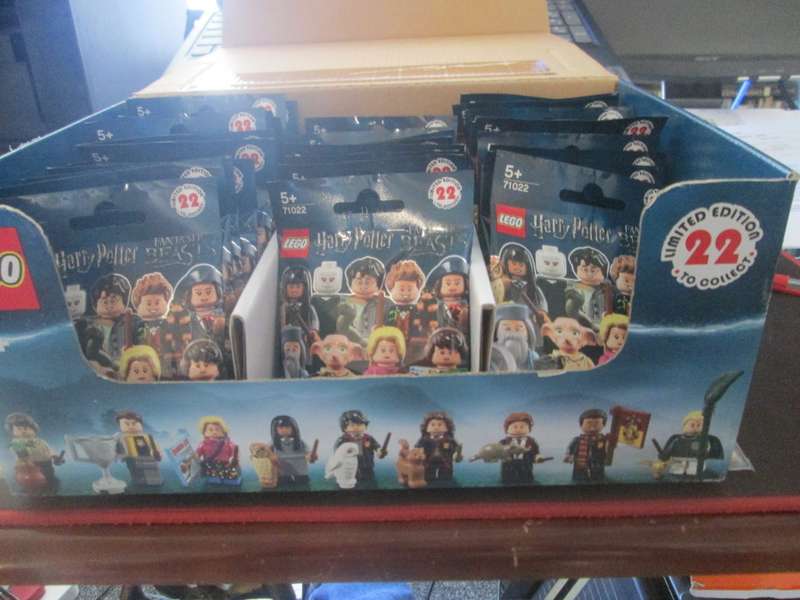 Lego Minifigures. Harry Potter Fantastic Beasts.  Whole set of 22 still sealed.