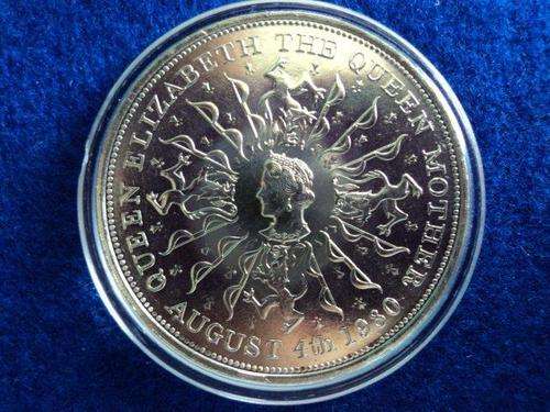 1980 Great Britain Commemorative Queen Mother 80th Birthday - Elizabeth II Crown in Capsule. UNC.