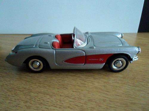 NewRay - 1957 Corvette. Silver.