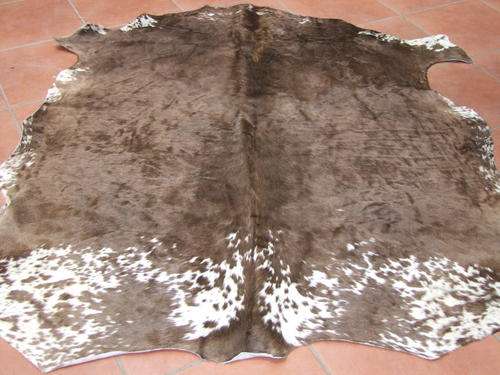 NGUNI HIDE - WHITE & BROWN (Nr 18)