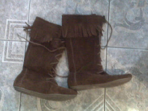 COMFY AND STYLISH MOCCASSIONS BOOTS WITH FRINGE