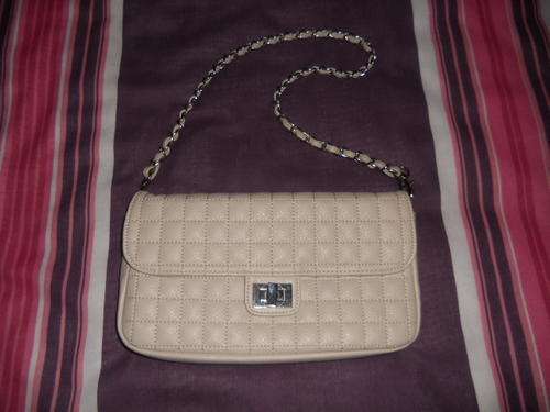 CUTE CREAM QUILTED HANDBAG
