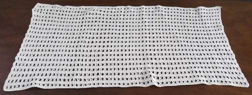 CROCHET TRAY CLOTH / SMALL TABLECLOTH