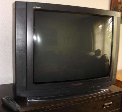 PANASONIC 74cm CRT TV with Remote