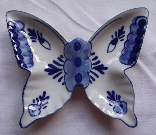 DELFT BLUE BUTTERFLY - HANDPAINTED