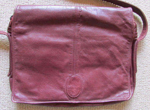 VINTAGE LEATHER MESSENGER BAG