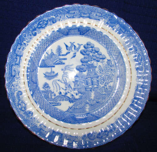 Blue Willow Plate 17cm with Gold Trim and Edge