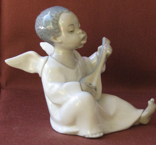 LLADRO - ANGEL WITH MANDOLIN