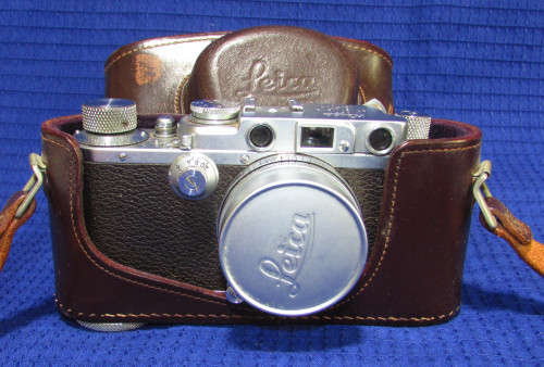 VINTAGE 1936 LEICA IIIA  CAMERA with ELMAR 50mm  2.8 LENS - In perfect working condition