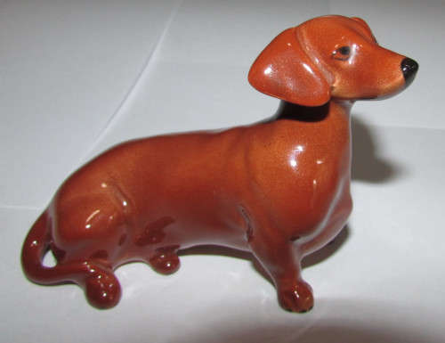 BESWICK   DACHSHUND