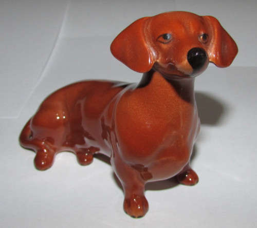 BESWICK   DACHSHUND