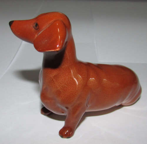 BESWICK   DACHSHUND