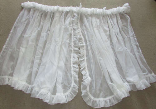 NET  CURTAINS  - 98cm long - Nice for Kitchen or Bathroom