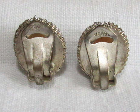 SHELL CAMEO SILVER EARRINGS - CLIP-ON TYPE - STAMPED BA800