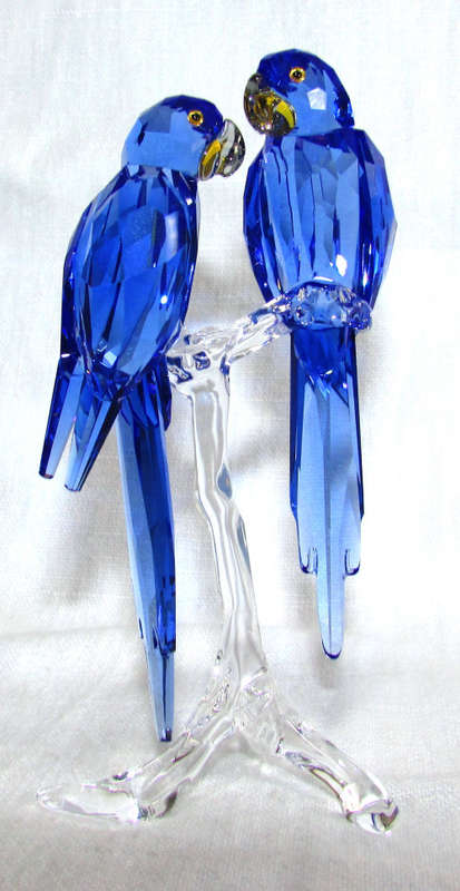 SWAROVSKI CRYSTAL HYACINTH MACAWS - SCS 2014