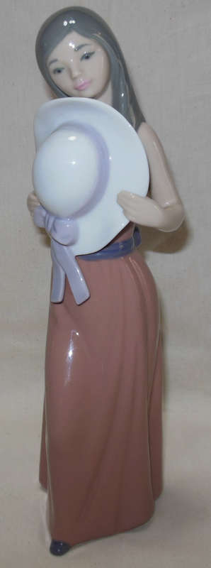 LLADRO FIGURINE - "Bashful Girl with Straw Hat" - Retired