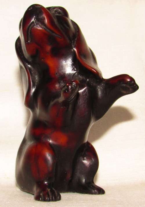 SITTING DACHSHUND - VERY CUTE DOG FIGURINE