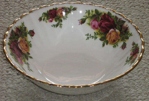 ROYAL ALBERT  "OLD COUNTRY ROSES"   DESSERT BOWL - 6 AVAILABLE