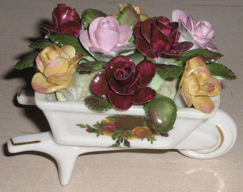 ROYAL ALBERT  "OLD COUNTRY ROSES"  FLORAL WHEELBARROW