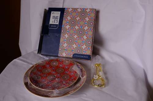 Maxwell Williams Teas and C`s Isfara 2Tier Cake Stand